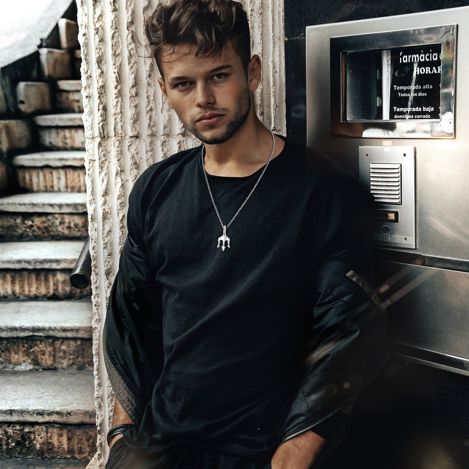 Colar Masculino Vondore Trident em Aço Prata