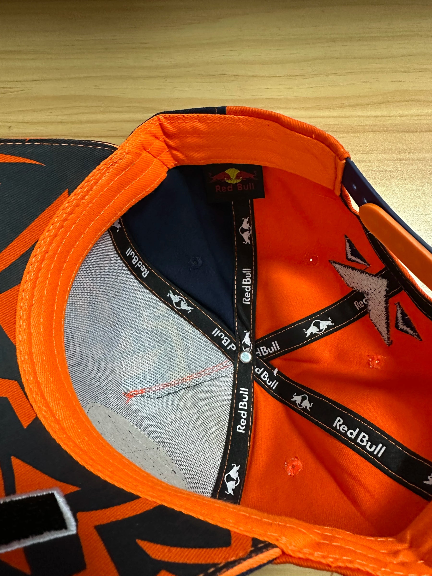 Boné Exclusivo Red Bull Verstappen F1 Edição Limitada