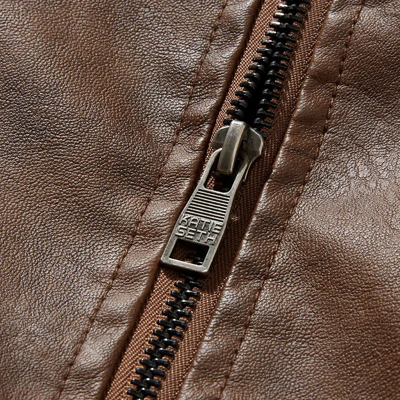 Jaqueta Masculina de Couro com Bordado Exclusivo