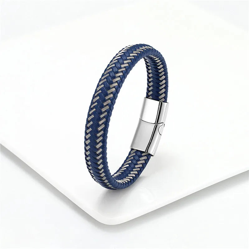 Pulseira Masculina de Couro Trançado com Fecho Magnético