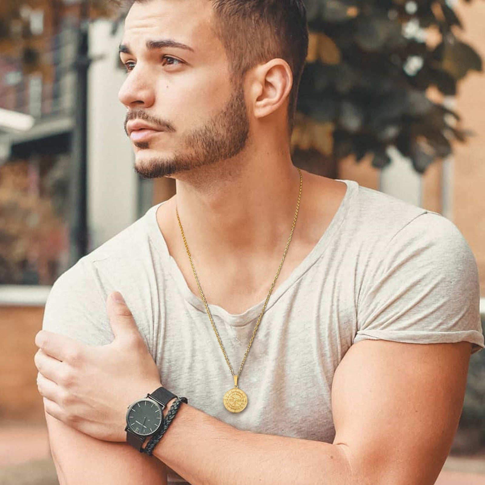 Colar Bússola de Viagem