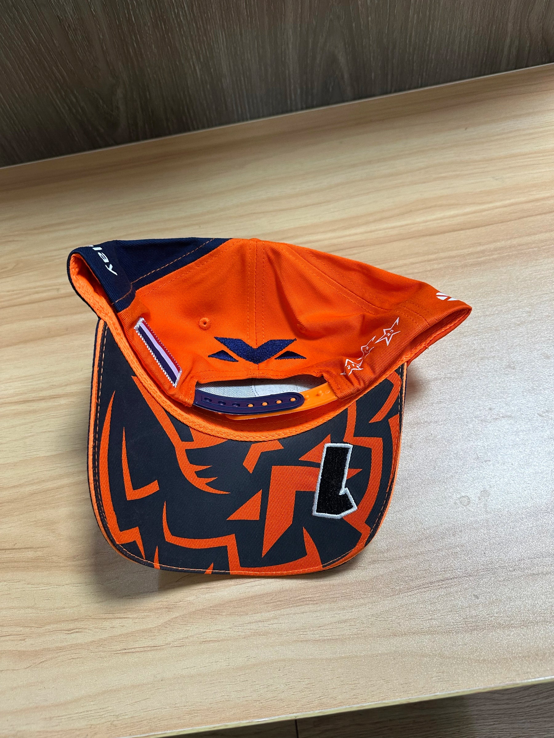 Boné Exclusivo Red Bull Verstappen F1 Edição Limitada