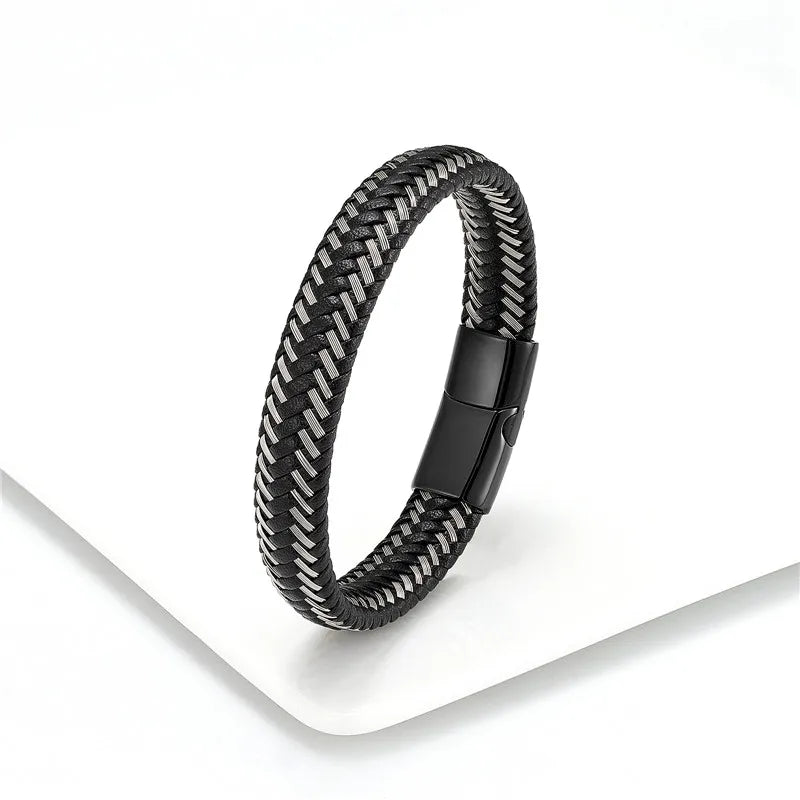 Pulseira Masculina de Couro Trançado com Fecho Magnético