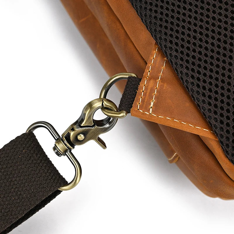 Bolsa Transversal Explorer em Couro