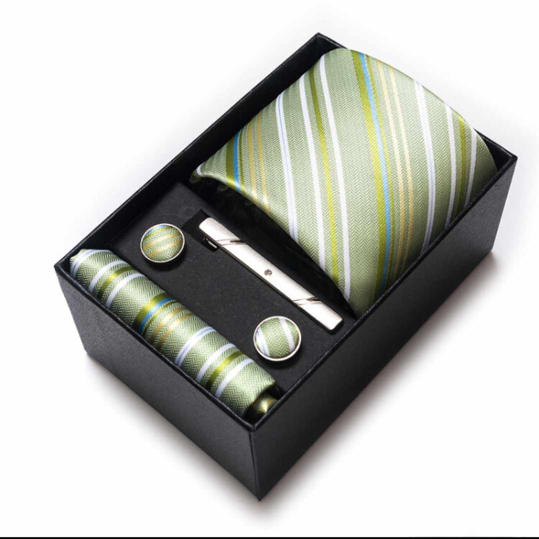 Conjunto Elegância Sutil LV20 - Gravata, Abotoaduras, Lenço e Prendedor Para Gravata