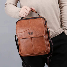 Bolsa Masculina em Couro + Brinde - LV24