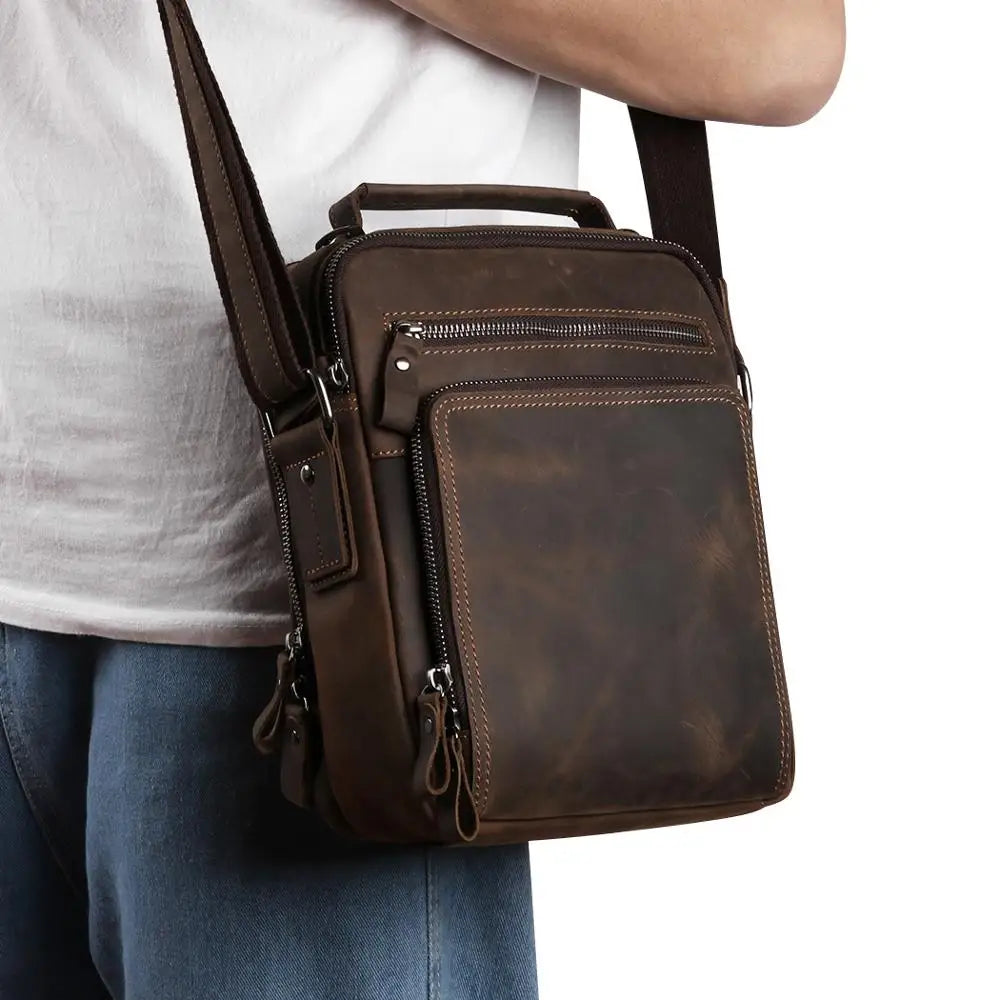 Bolsa Masculina Shoulder Bag em Couro Crazy Horse