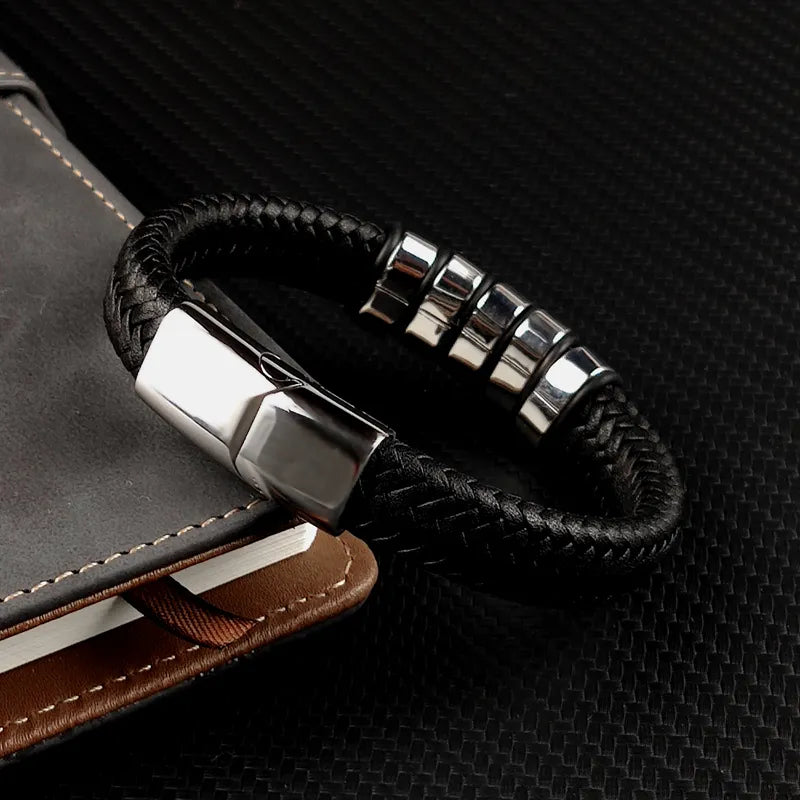 Pulseira de Couro Trançado e Aço Inoxidável - FUSION