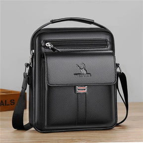 Bolsa Masculina Shoulder Bag em Couro - LV32