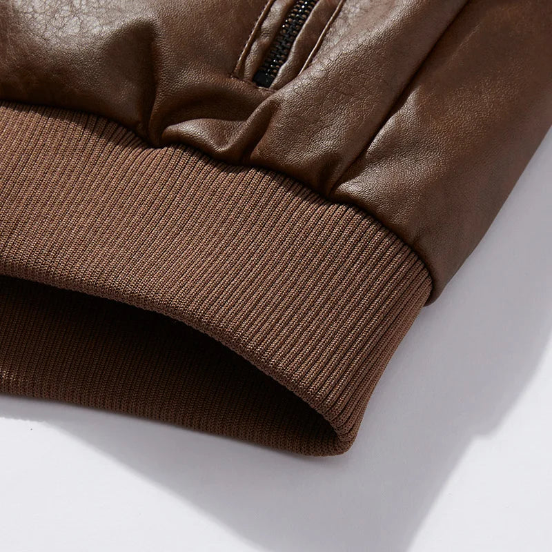 Jaqueta Masculina de Couro com Bordado Exclusivo