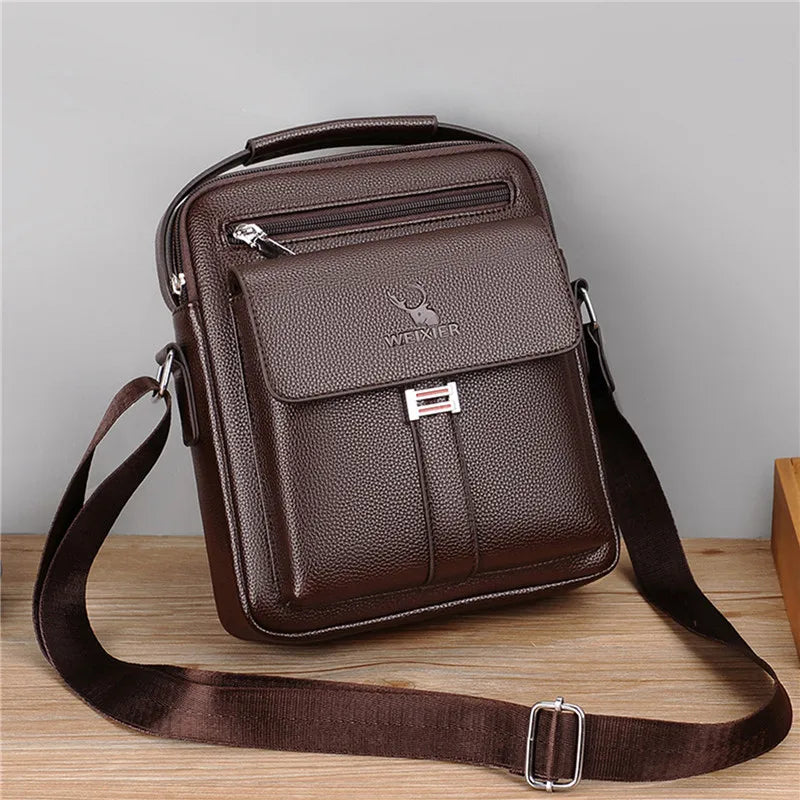 Bolsa Masculina Shoulder Bag em Couro - LV32